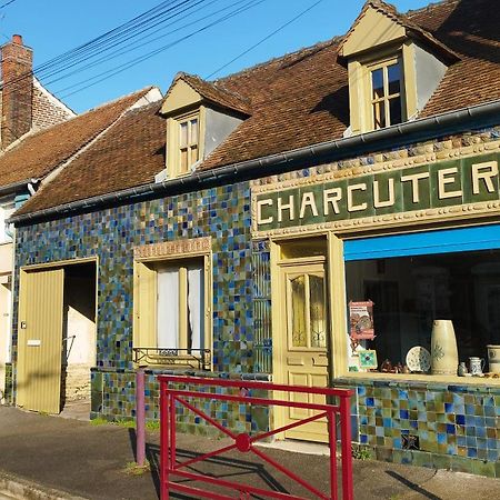 Bed and Breakfast La "charcuterie" GREBER Beauvais Exterior foto